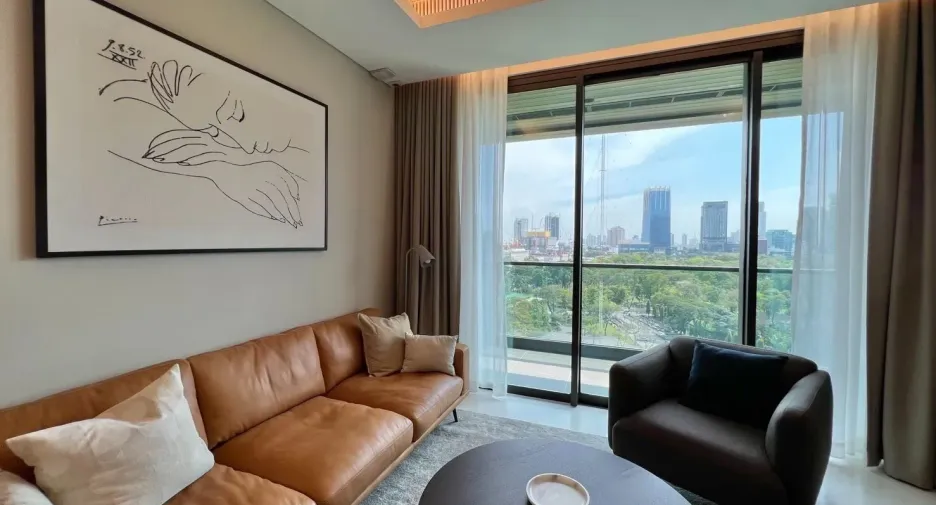 For rent 2 bedrooms condo in Pathum Wan, Bangkok