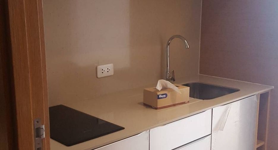 Condo en alquiler de estudio en Khlong Toei, Bangkok
