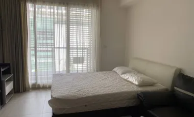 À louer studio condo à Khlong Toei, Bangkok