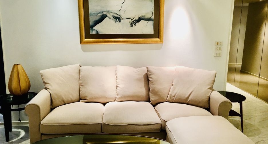 For rent 2 bedrooms condo in Watthana, Bangkok