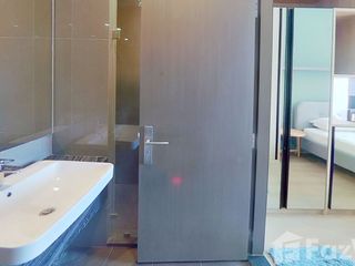À louer studio condo à Bang Rak, Bangkok
