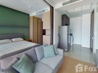 À louer studio condo à Bang Rak, Bangkok