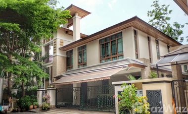 出租 4 卧室 独立屋 在 Watthana, 曼谷