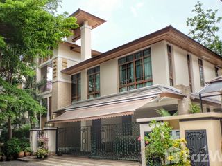 Haus zur Miete mit 4 Zimmer in Watthana, Bangkok