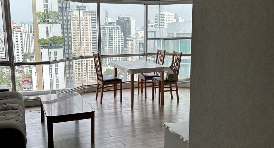 For rent 1 bed condo in Watthana, Bangkok