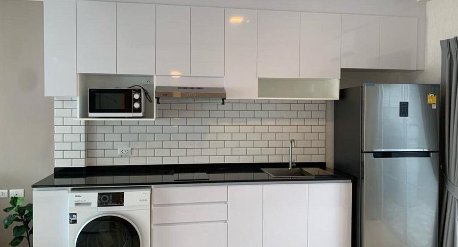 For rent 2 bedrooms townhouse in Prawet, Bangkok