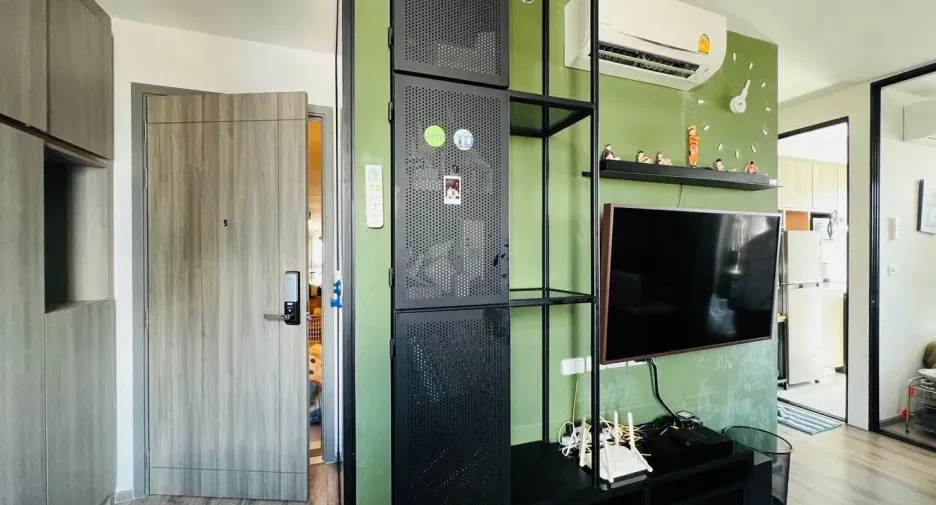 For rent 1 bed condo in Mueang Samut Prakan, Samut Prakan