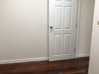 For rent 3 bedrooms townhouse in Bang Sue, Bangkok