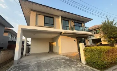 For sale 4 bedrooms house in Sai Mai, Bangkok