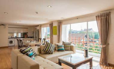 For rent 3 bedrooms condo in Yan Nawa, Bangkok