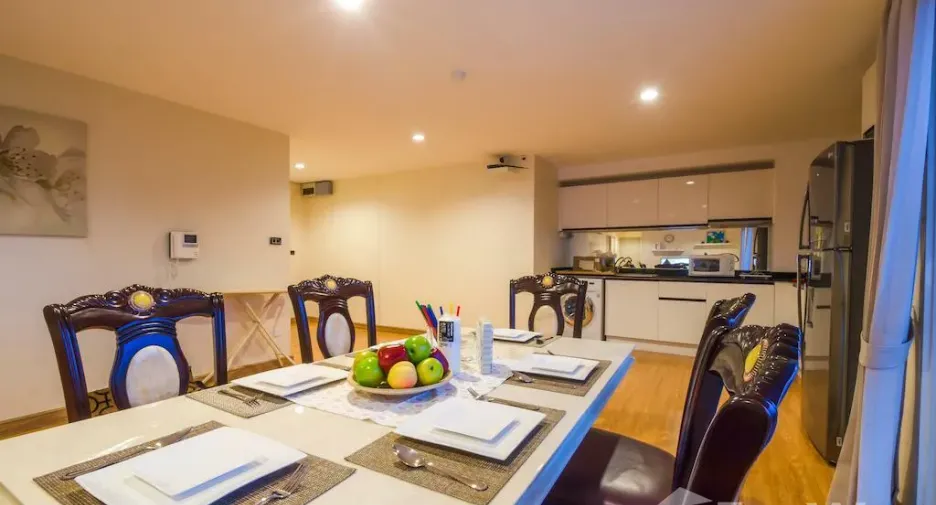 For rent 3 bedrooms condo in Yan Nawa, Bangkok