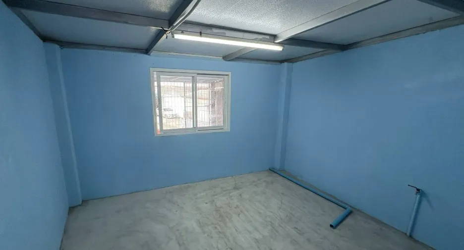 For rent retail Space in Huai Khwang, Bangkok