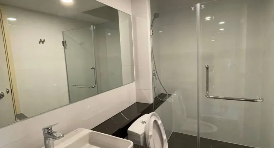 Condo en alquiler de 2 habitaciones en Ratchathewi, Bangkok