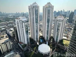 For rent 3 bedrooms condo in Khlong Toei, Bangkok
