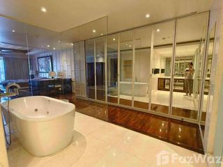 Condo en alquiler de 2 habitaciones en Bang Rak, Bangkok