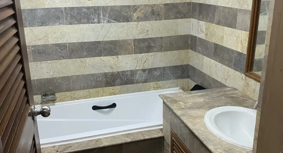 For rent studio condo in Watthana, Bangkok