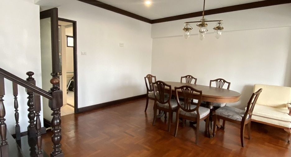 Condo en alquiler de 3 habitaciones en Watthana, Bangkok