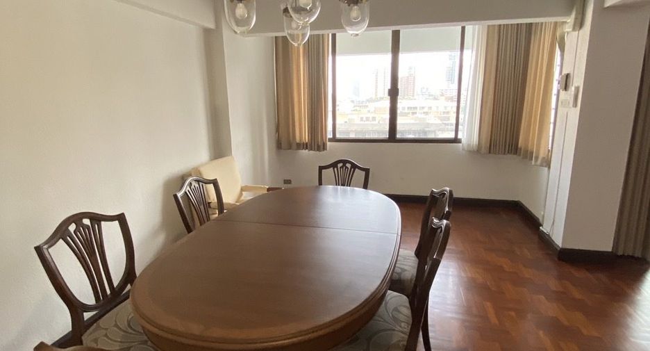 Condo en alquiler de 3 habitaciones en Watthana, Bangkok