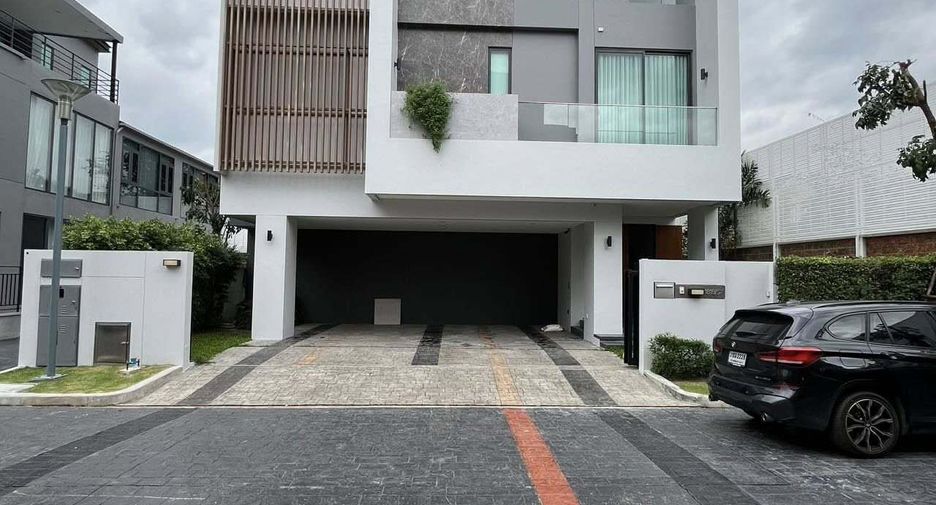 出租 4 卧室 独立屋 在 Phra Khanong, 曼谷