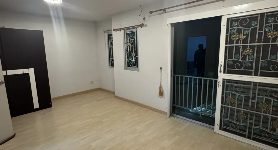For rent 3 bedrooms townhouse in Min Buri, Bangkok