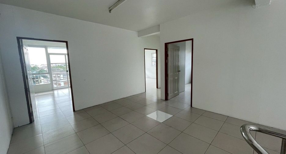 Gewerbefläche zur Miete mit 4 Zimmer in Bang Sue, Bangkok