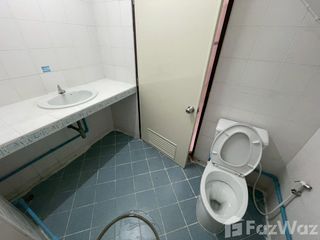 For rent 4 bedrooms retail Space in Bang Sue, Bangkok