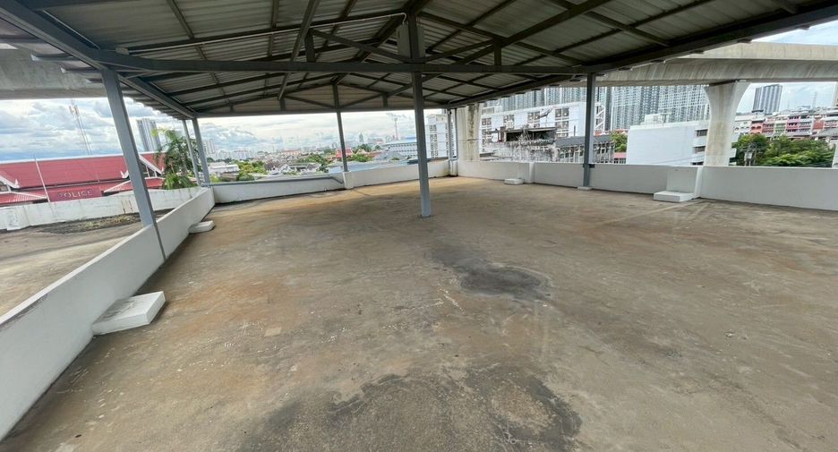 For rent 4 bedrooms retail Space in Bang Sue, Bangkok