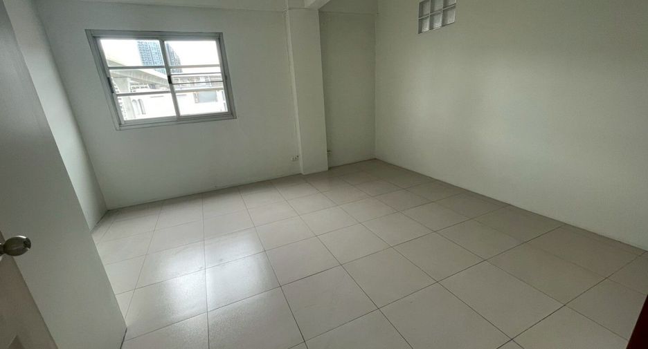 Gewerbefläche zur Miete mit 4 Zimmer in Bang Sue, Bangkok