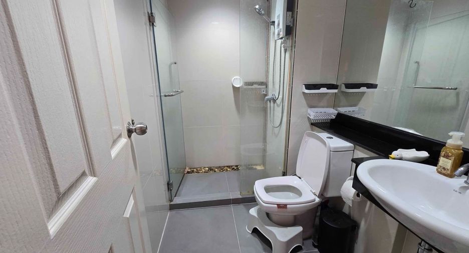 For rent 2 bedrooms condo in Phra Khanong, Bangkok