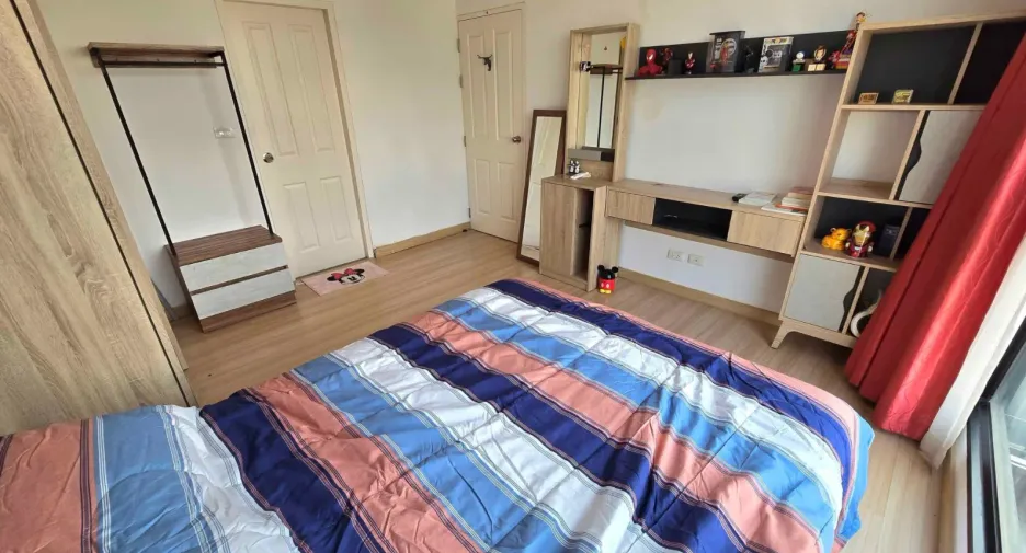 For rent 2 bedrooms condo in Phra Khanong, Bangkok