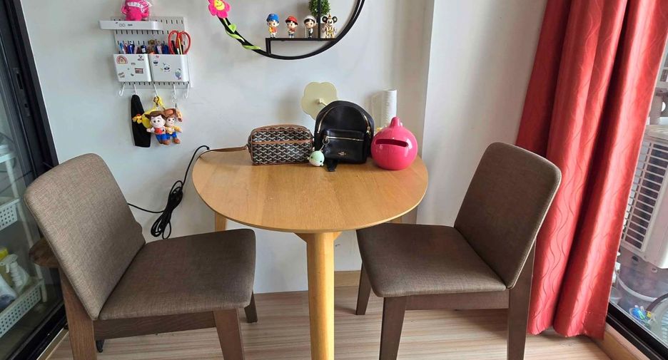 For rent 2 bedrooms condo in Phra Khanong, Bangkok