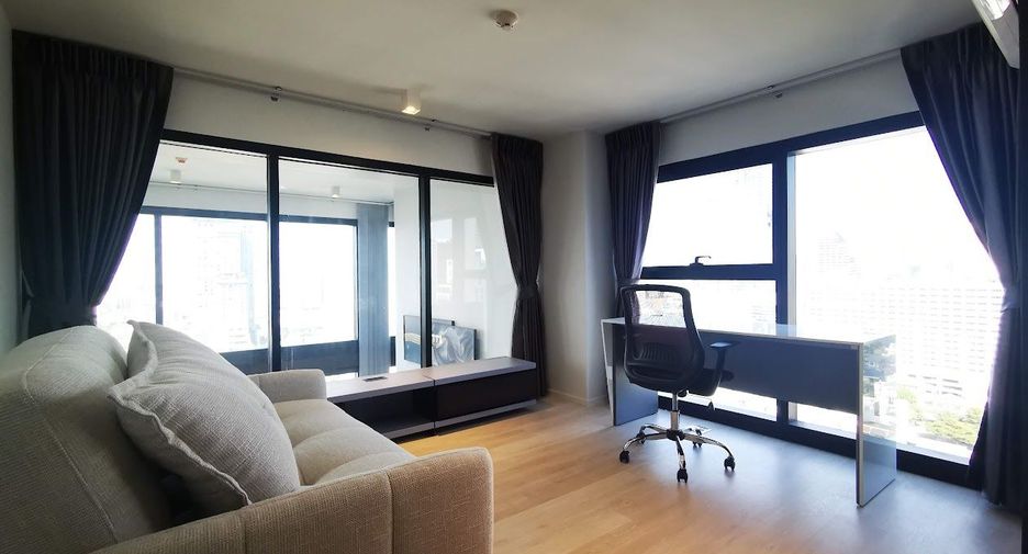 For rent 2 bedrooms condo in Sathon, Bangkok