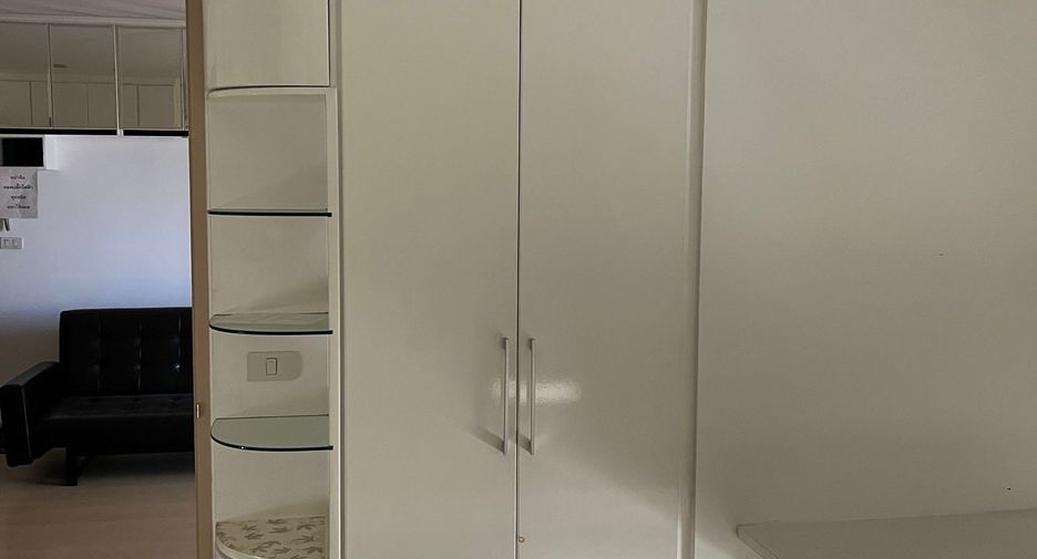 Wohnung zur Miete mit 1 Zimmer in Watthana, Bangkok