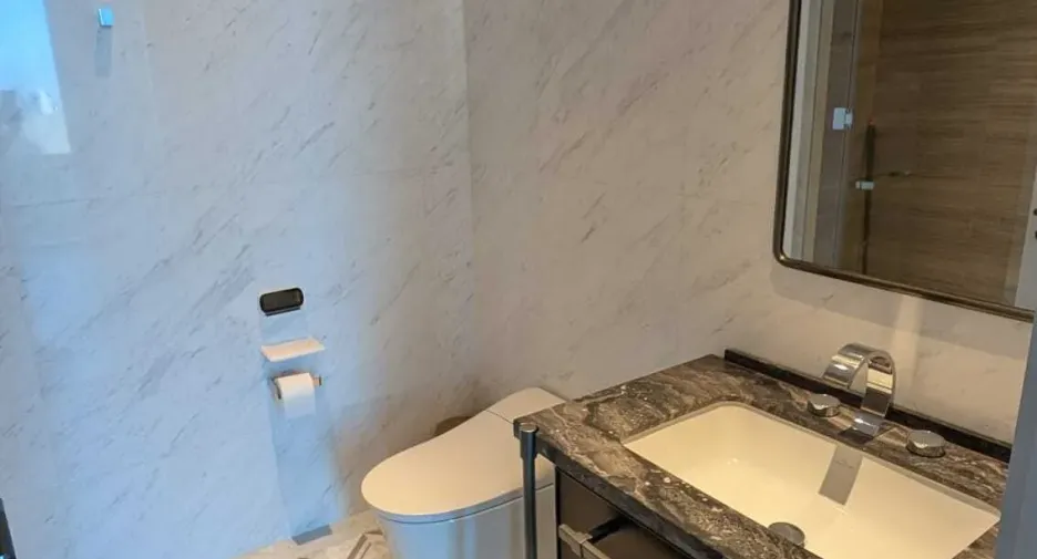 For rent 2 bedrooms condo in Sathon, Bangkok
