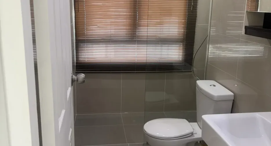 For rent 2 bedrooms condo in Chatuchak, Bangkok