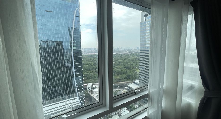 For rent 2 bedrooms condo in Chatuchak, Bangkok