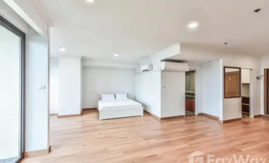 Wohnung zur Miete mit Studio in Khlong San, Bangkok