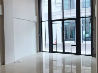 For rent 3 bedrooms retail Space in Prawet, Bangkok