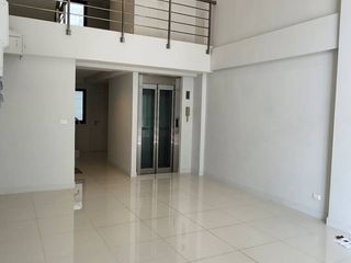 出租 3 卧室 商业空间 在 Prawet, 曼谷