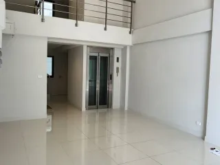 For rent 3 bedrooms retail Space in Prawet, Bangkok