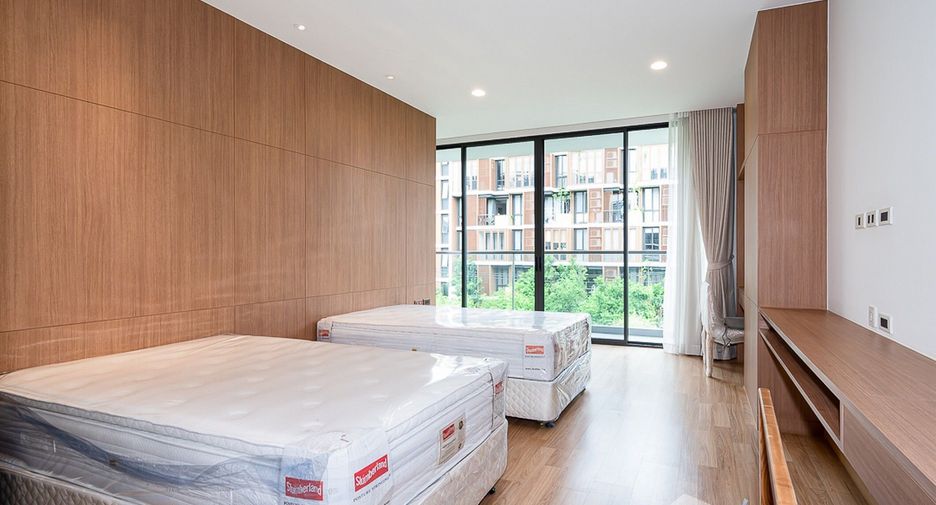 For rent 4 bedrooms condo in Suan Luang, Bangkok