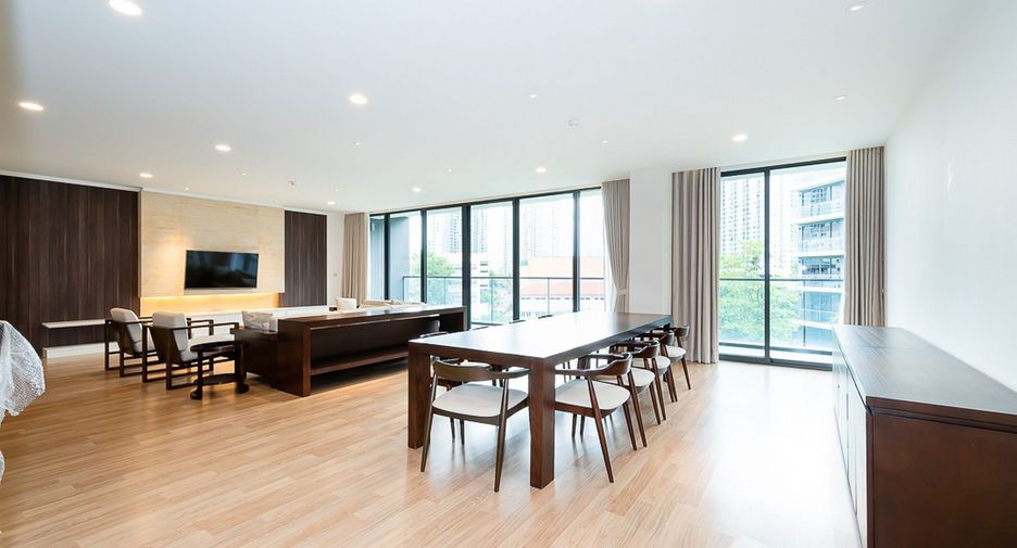 For rent 4 bedrooms condo in Suan Luang, Bangkok