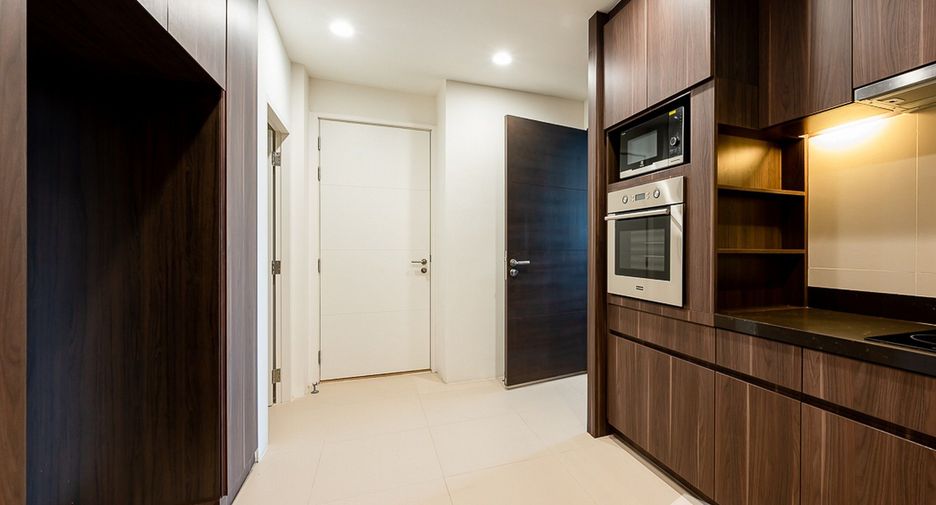 For rent 4 bedrooms condo in Suan Luang, Bangkok