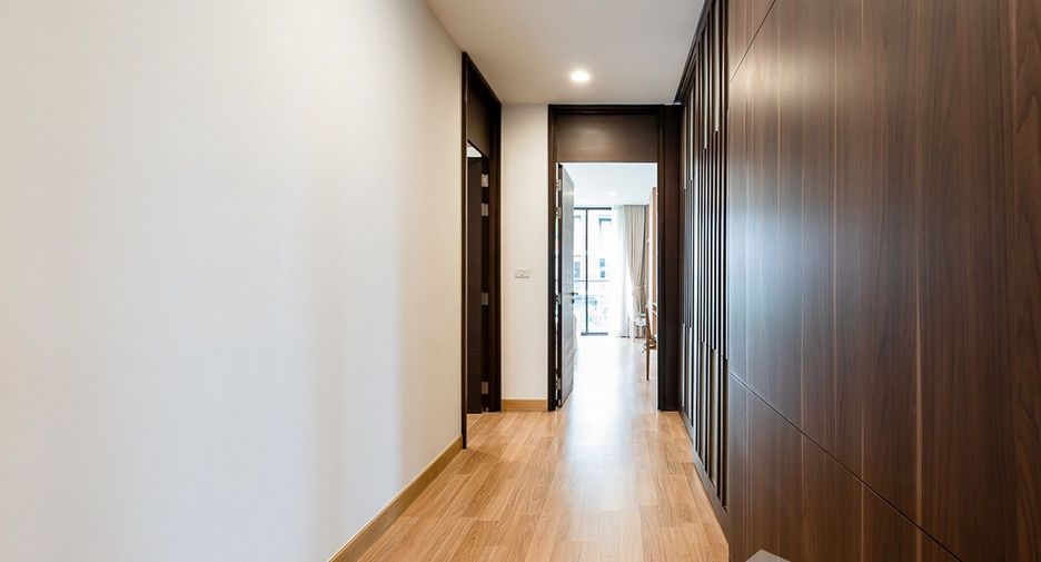 For rent 4 bedrooms condo in Suan Luang, Bangkok