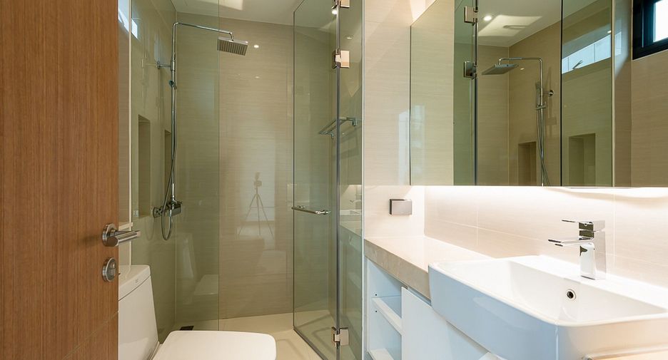 For rent 4 bedrooms condo in Suan Luang, Bangkok