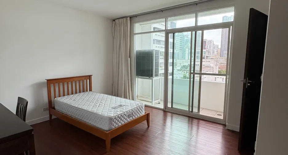 Wohnung zur Miete mit 4 Zimmer in Watthana, Bangkok