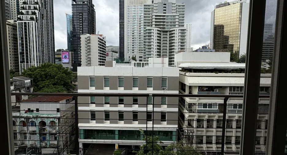 Wohnung zur Miete mit 4 Zimmer in Watthana, Bangkok