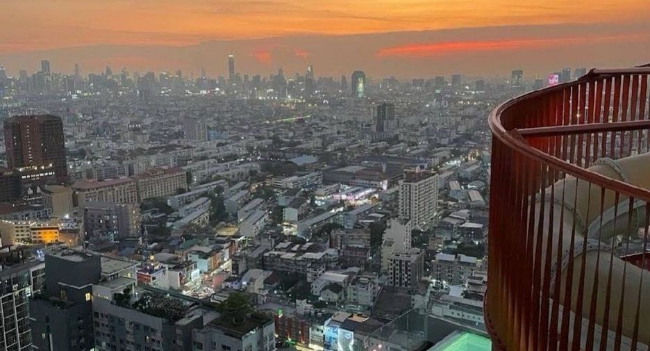 Condo en alquiler de 1 habitaciones en Huai Khwang, Bangkok