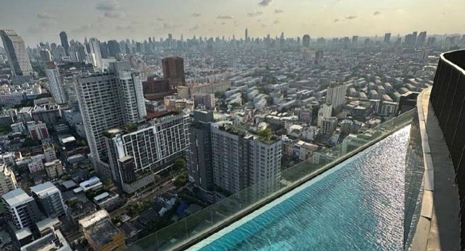 Condo en alquiler de 1 habitaciones en Huai Khwang, Bangkok