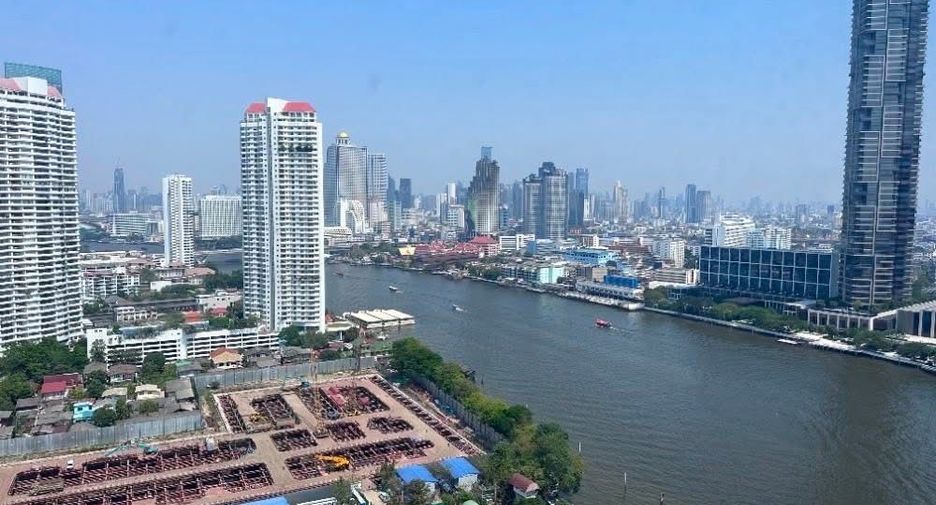 For rent 2 bedrooms condo in Khlong San, Bangkok